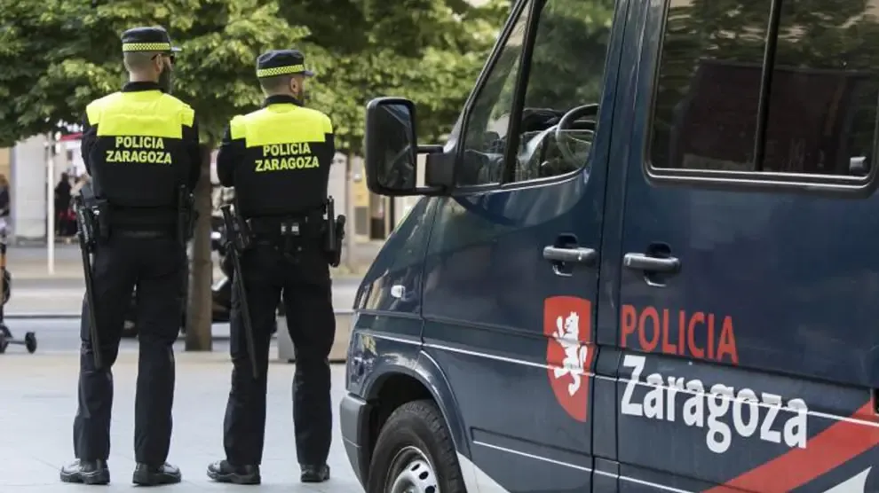 Detenido un menor tras un robo con violencia en un comercio de Zaragoza