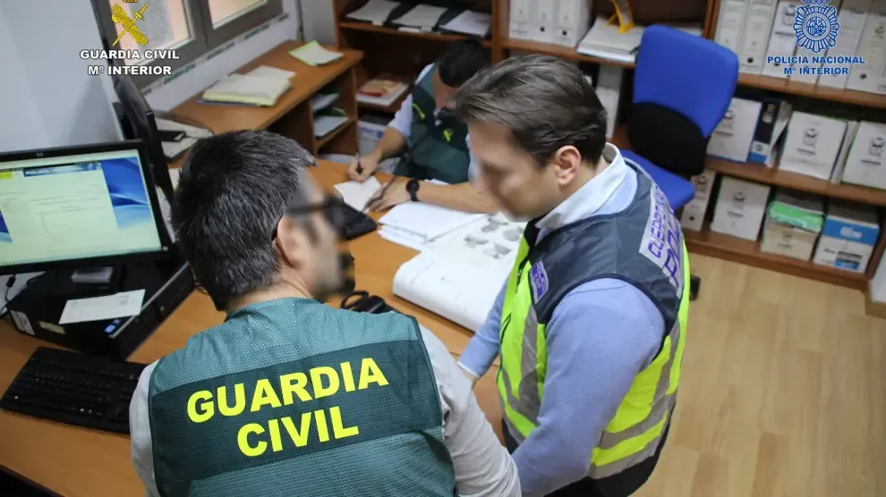 Cuatro detenidos en Huesca por la venta fraudulenta de artículos y alquileres por Internet