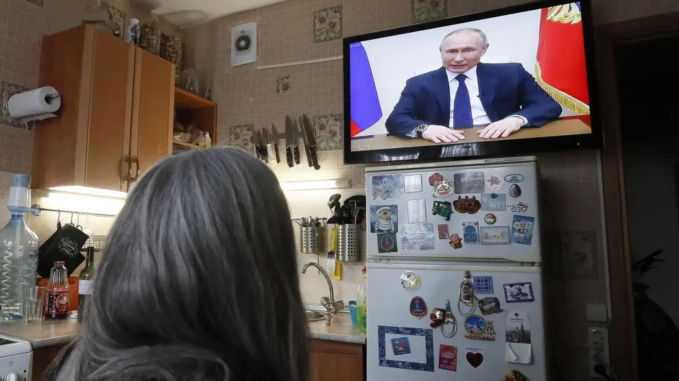 Vladimir Putin fija como no laborable el mes de abril para contener la propagación del coronavirus