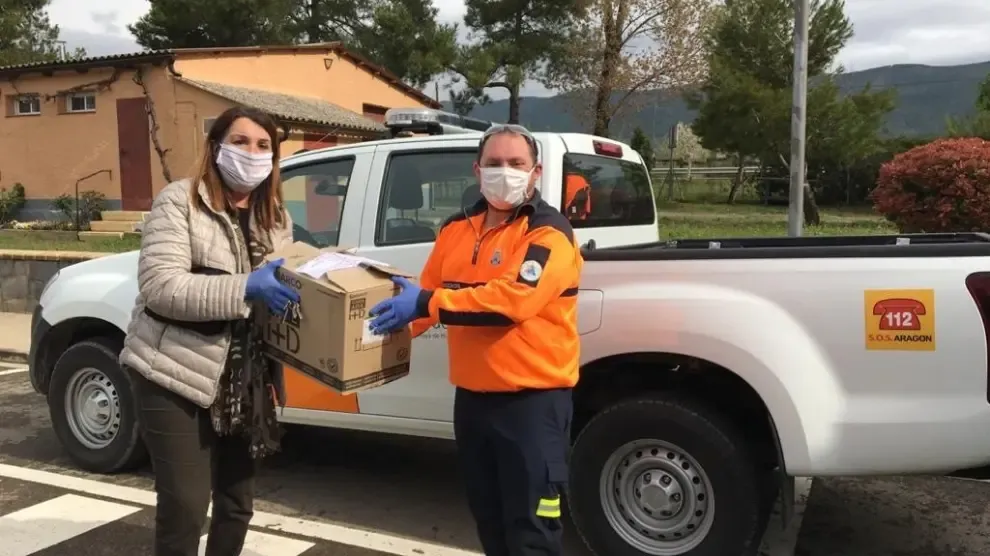 Protección Civil de la Hoya de Huesca entrega material sanitario en localidades del Alto Aragón