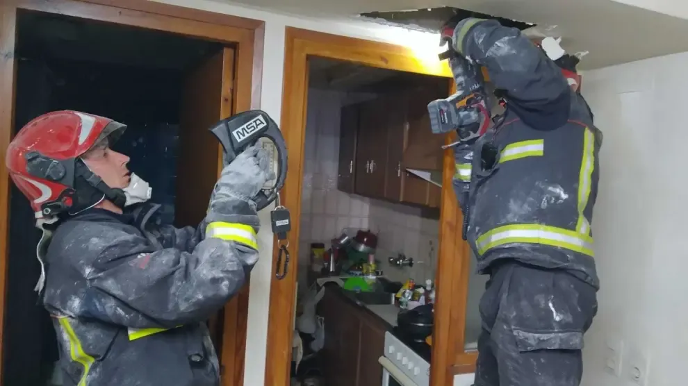 Una mujer sale ilesa de un incendio en su casa de Torres del Obispo
