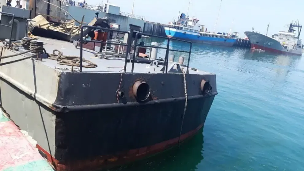 Al menos 19 militares iraníes muertos tras ser alcanzado su buque