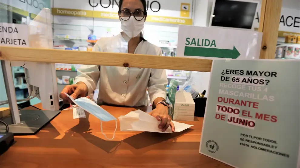 Las farmacias de Huesca, listas para dar las mascarillas higiénicas