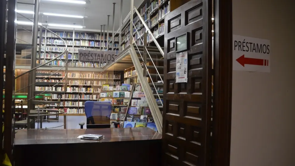 Buena acogida de lectores y usuarios tras la reapertura de la Biblioteca Municipal Hermanos Argensola