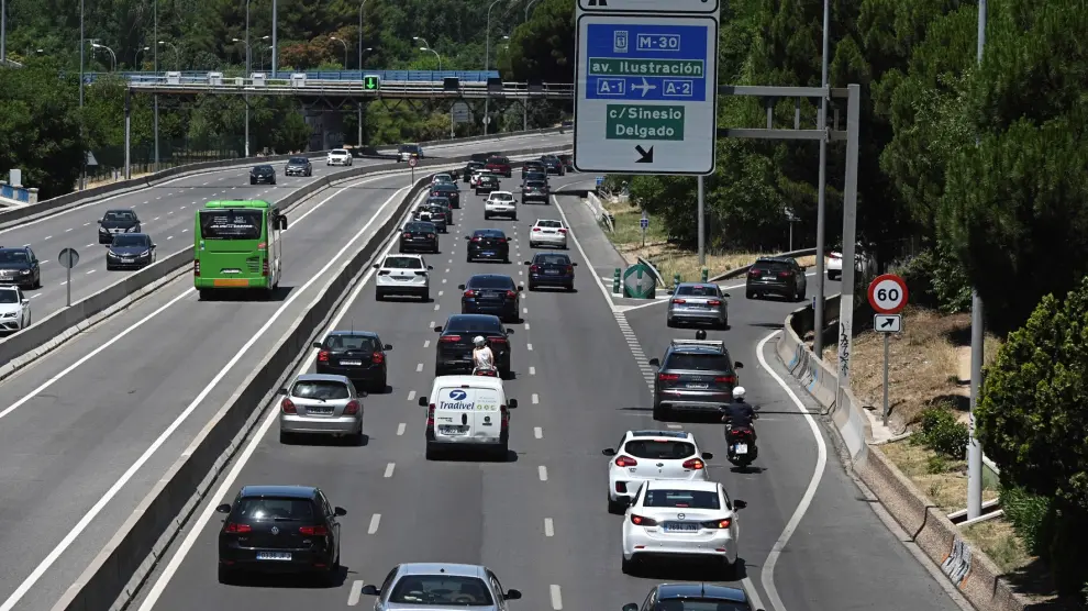 Sin atascos en las carreteras españolas durante la primera mañana de nueva normalidad