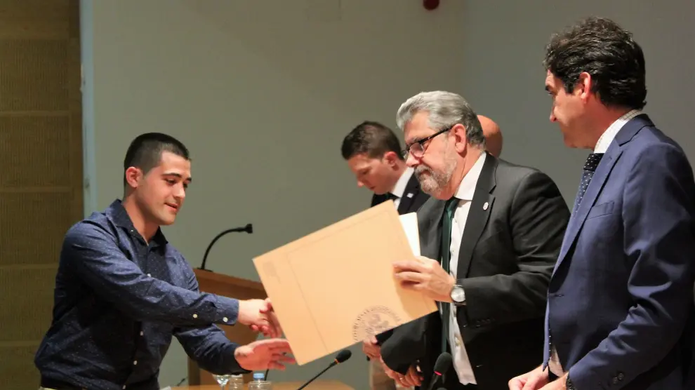 El Campus de Huesca premia a dieciocho estudiantes por sus expedientes destacados