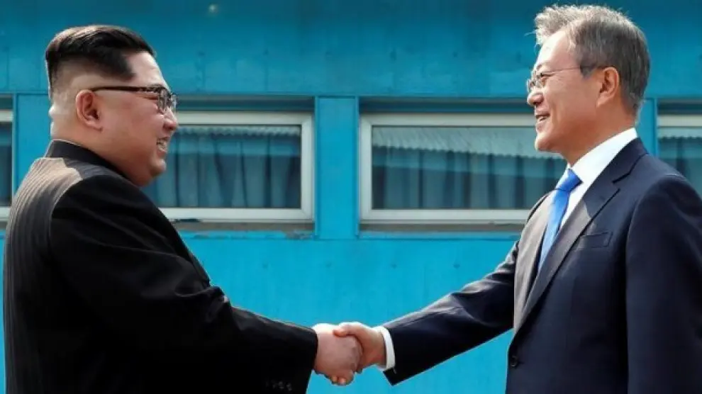 El presidente de Corea del Sur insta al Norte a firmar la paz tras setenta años
