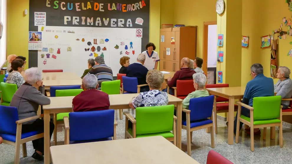 La Asociación de familiares y enfermos de Alzheimer de Huesca reanuda su actividad terapéutica y fisioterapéutica
