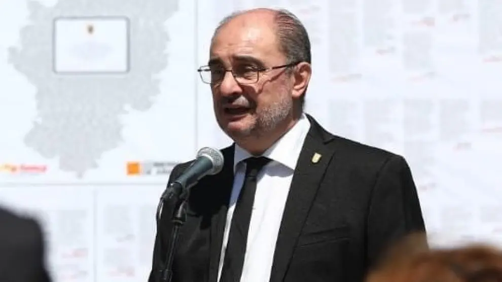 El Gobierno de Aragón no puede evitar que haya rebrotes, "pero sí que se descontrolen", dice Lambán