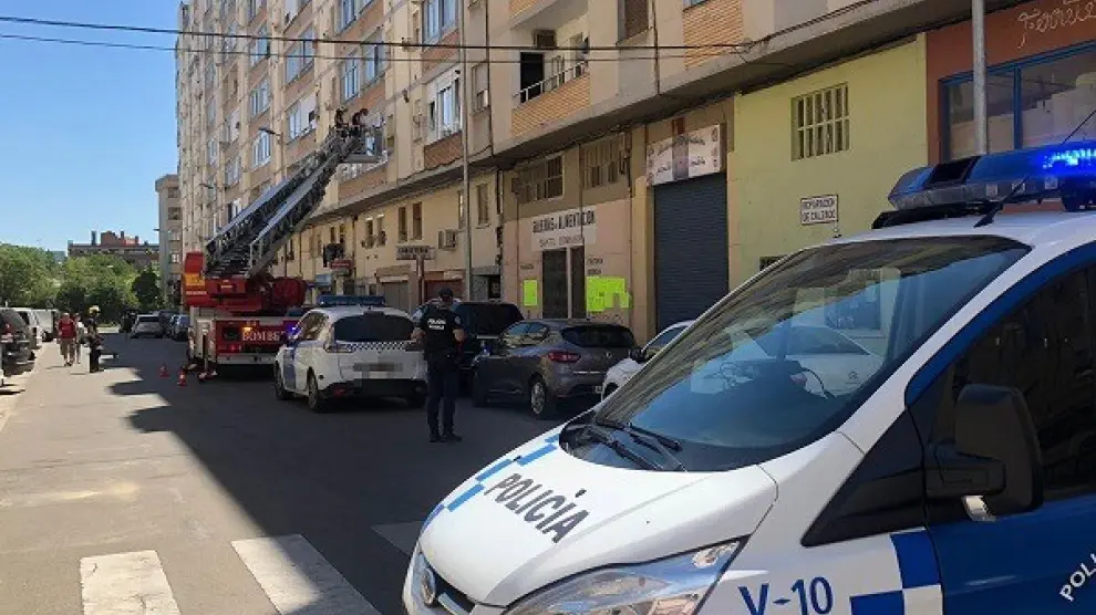 Asisten en Huesca a dos personas mayores que habían sufrido una caída en su domiciliio