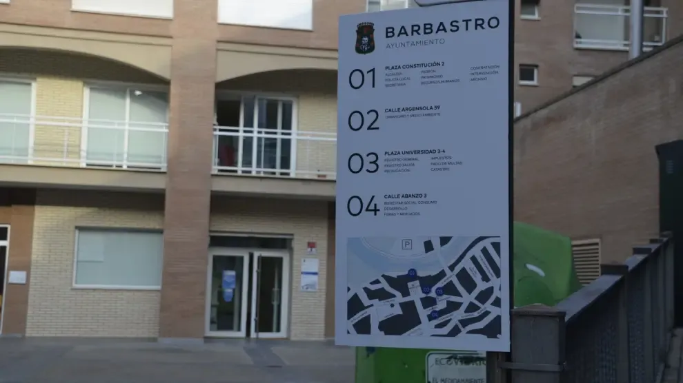 El Ayuntamiento de Barbastro traslada algunos de sus servicios a unas dependencias más amplias y accesibles