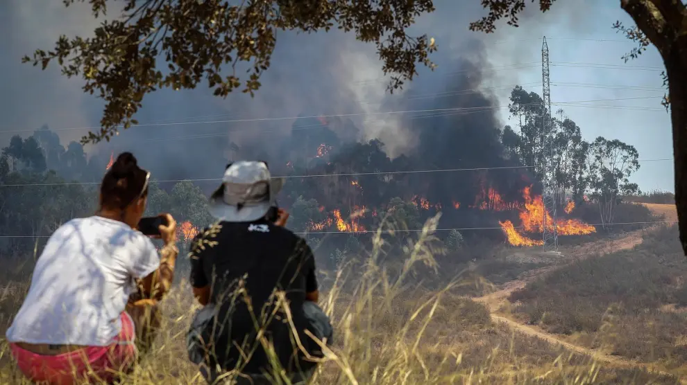 El incendio de Huelva ya ha afectado a 10.000 hectáreas