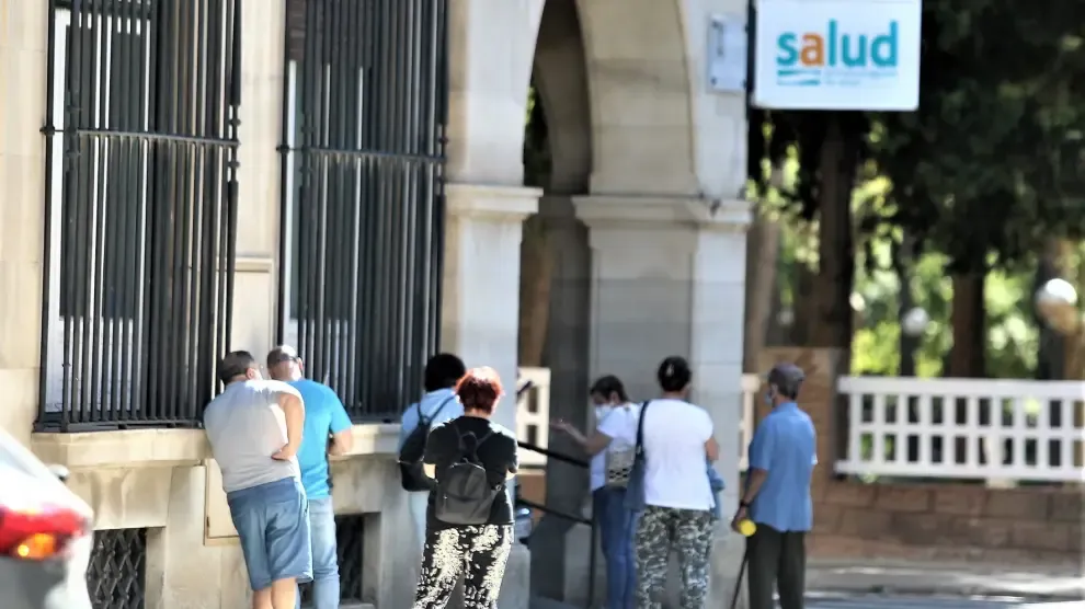 La cifra de contagios en la provincia de Huesca vuelve a bajar este viernes, al igual que los ingresados