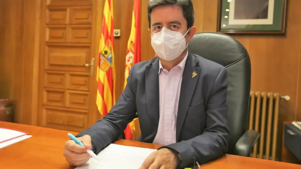 El alcalde de Huesca llama a la responsabilidad individual y colectiva para evitar los contagios