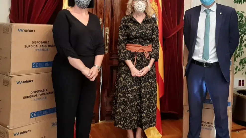 La Subdelegación del Gobierno en Huesca hace entrega de 67.000 mascarillas a entidades sociales y locales
