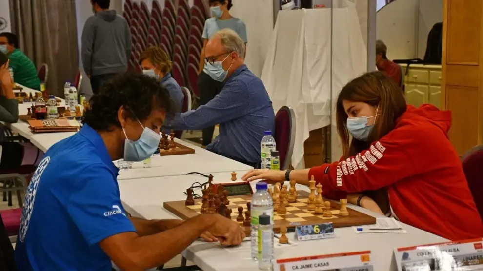 Jaime Casas gana en ajedrez y mantiene una leve esperanza para la última ronda
