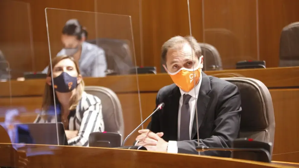 Las Cortes de Aragón piden medidas que protejan a los colectivos de riesgo