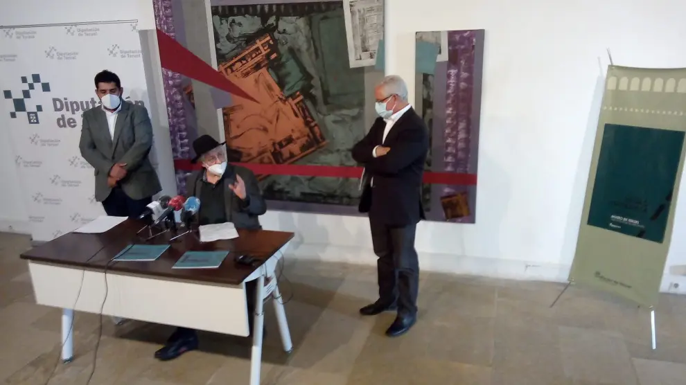 Miguel Ángel Encuentra protagoniza la exposición 'Negro Esperanza'en el Museo de Teruel
