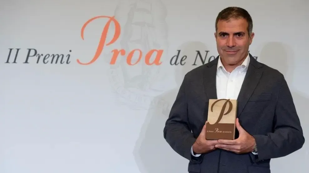 Francesc Serés gana el Premio Proa de Novela
