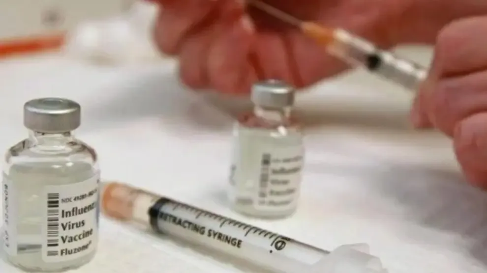 La Comisión Europea espera las primeras vacunas contra el coronavirus en diciembre