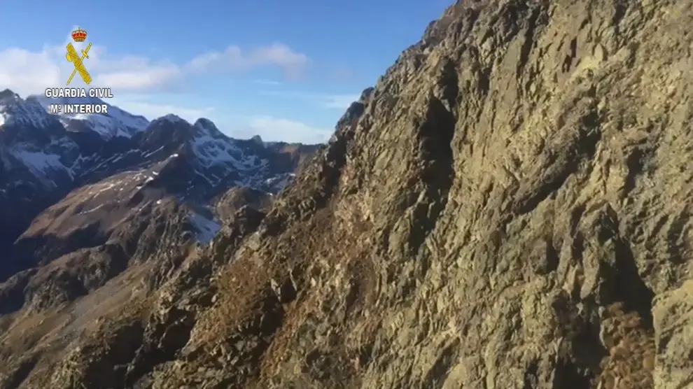 La Guardia Civil amplía la búsqueda de la montañera desaparecida a los valles colindantes al Pico Salvaguardia