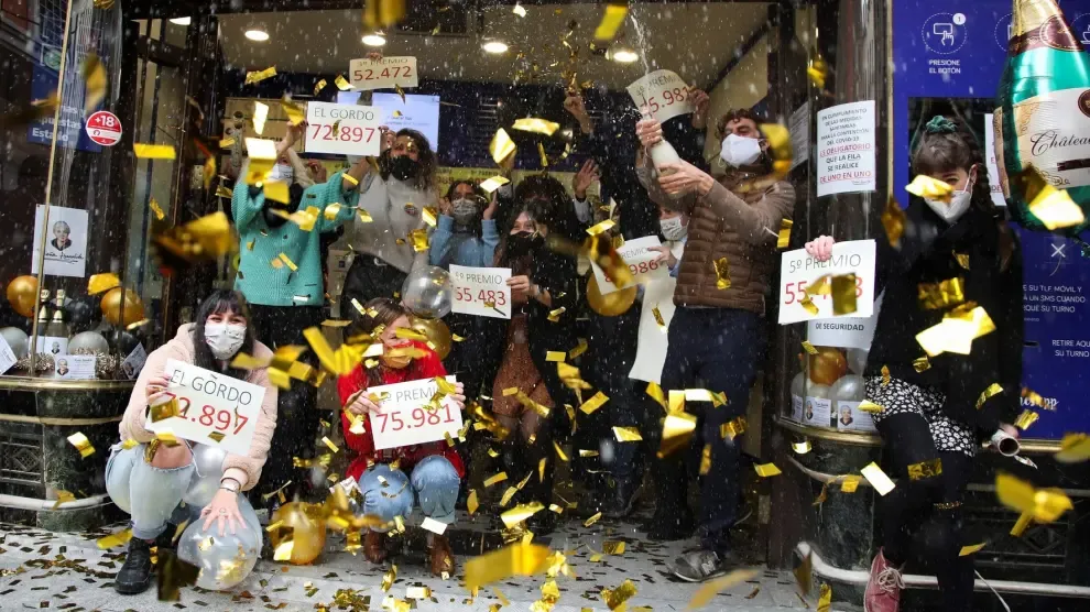 El sorteo de Navidad 2020 reparte millones por toda España, marcado por las medidas de seguridad