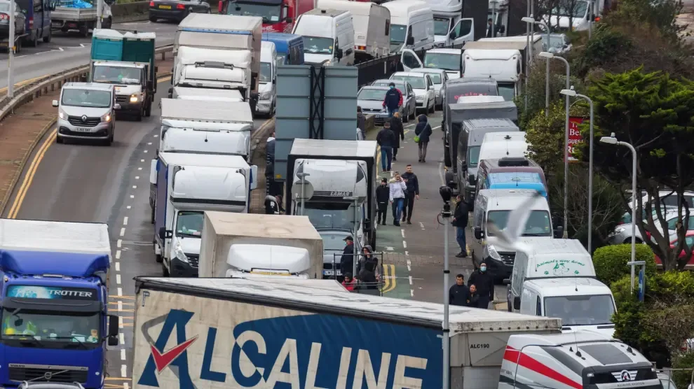 Más de 1.500 transportistas atrapados en Reino Unido