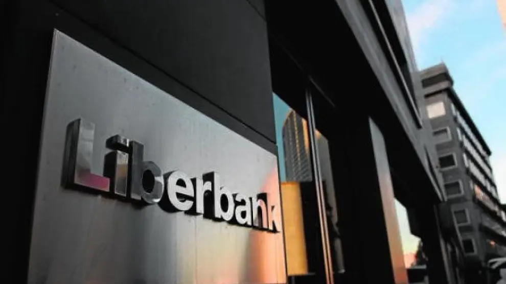 Unicaja y Liberbank, a punto de dar luz verde a su fusión