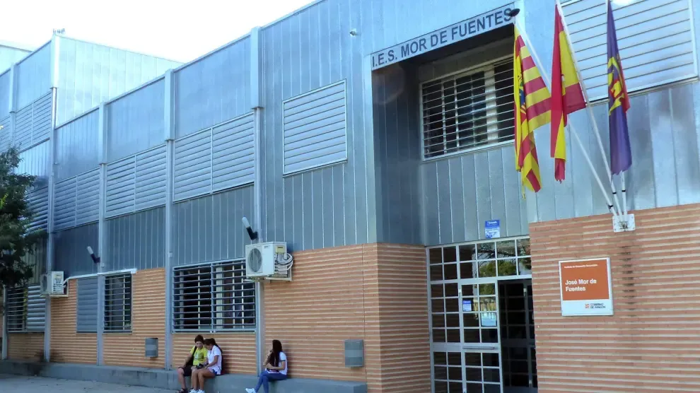 CHA pide al Ayuntamiento de Monzón que facilite terrenos a la DGA para instalar aulas prefabricadas en IES Mor de Fuentes