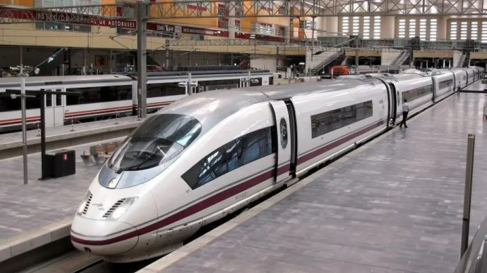 Renfe suspende por temporal los trenes en Aragón, excepto el Cercanías entre Miraflores y Casetas