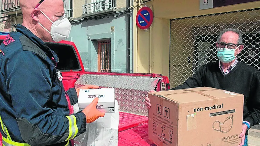 La Diputación Provincial de Huesca repartió mascarillas.