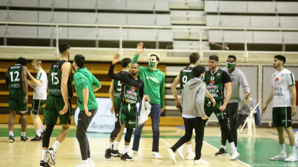 Imagen de los jugadores del Levitec celebrando la victoria contra el Lleida en la primera fase.