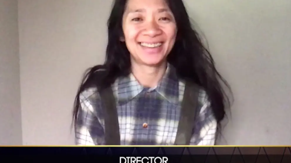 Chloé Zhao recibió el premio a la Mejor dirección por ‘Nomadland’.