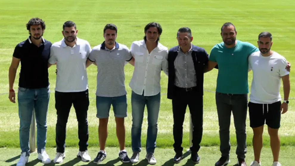 De la Fuente, Mallén, Sipán, Solano, Ambriz, Martínez y Carracedo forman el cuerpo técnico.