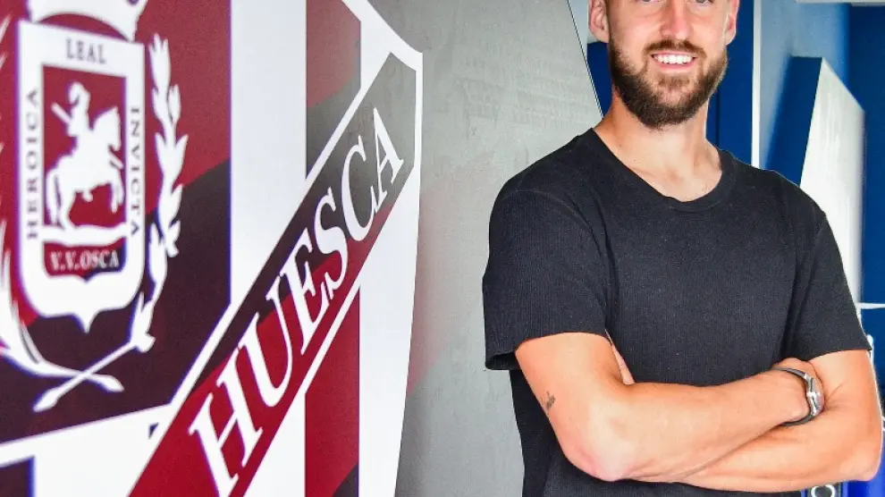 Pulido seguirá al menos dos años más en el Huesca.