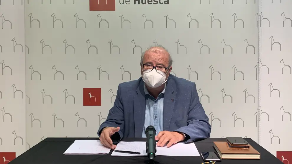 El edil de Hacienda, José María Romance, ha presentado la propuesta inicial de Ordenanzas Fiscales para 2022.
