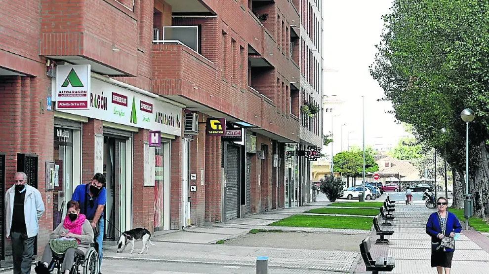 La calle Teruel, la vía más comercial de Los Olivos.
