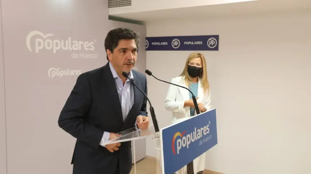 Mario Garcés y Ana Alós, en la rueda de prensa de este viernes.