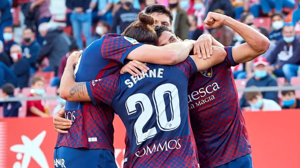 El Huesca ha ganado dos de sus tres últimos partidos a domicilio, el último en Montilivi.