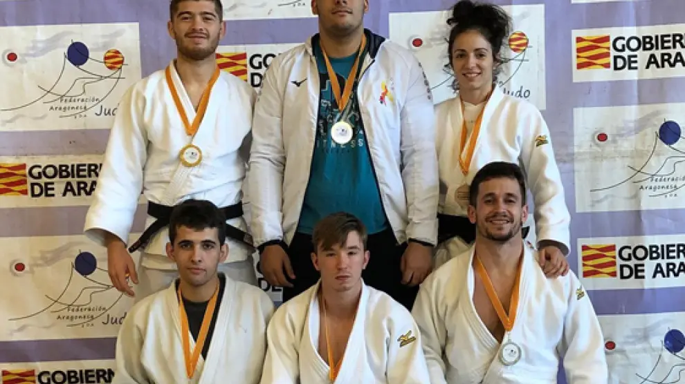Medallistas de Judo Binéfar y Judo Huesca en el Autonómico absoluto.