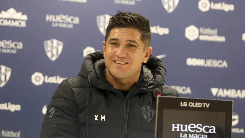 Xisco Muñoz pide la mejor versión del Huesca para ganar en Almería.