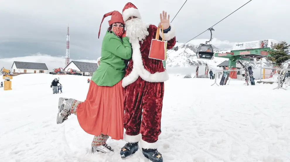 Papá Noel en Aramón Formigal-Panticosa, el víspera de Navidad.