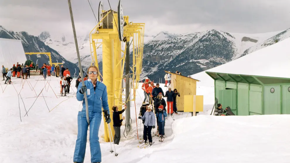 Imagen de la estación de esquí de Cerler en 1972, en su primera temporada tras su estreno el 26 de diciembre de 1971.