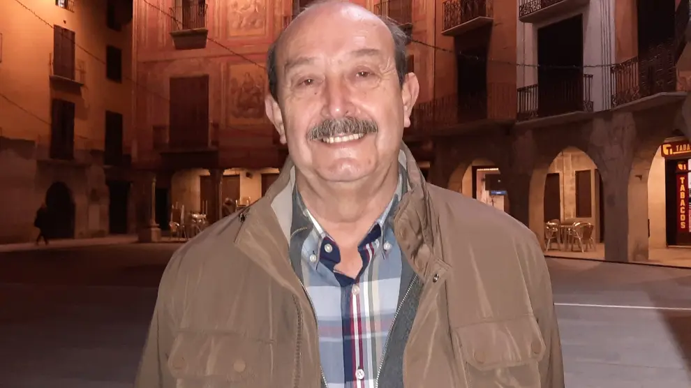 El turolense Antonio Millán lleva décadas afincado en Graus.