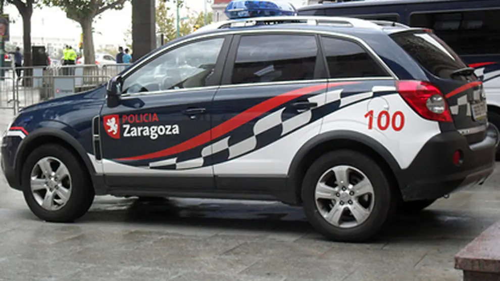 Coche de la Policía Local de Zaragoza.