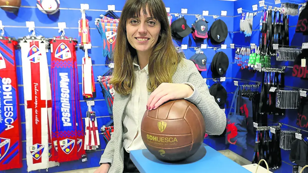 Azucena Garanto, responsable del fútbol femenino en el Huesca.