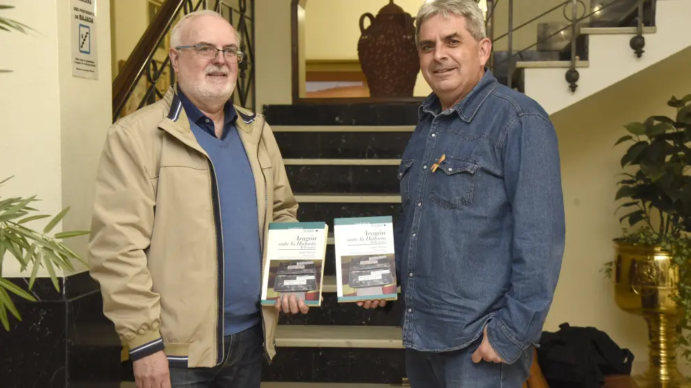 José Ignacio López Susín y Carlos Serrano este martes en la presentación del libro “Aragón ante la historia”.