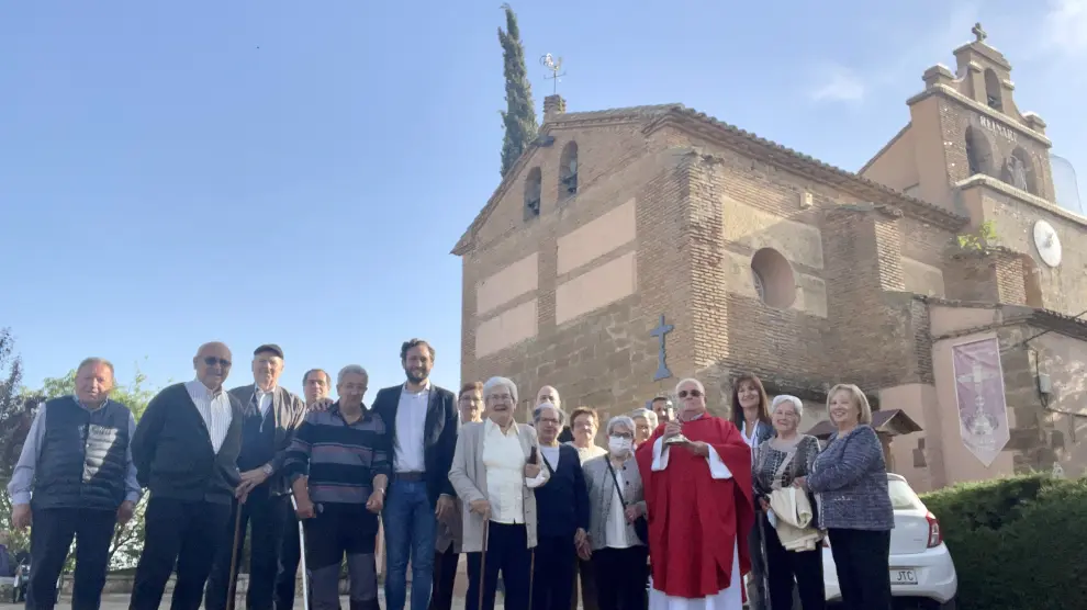 Autoridades y vecinos asistieron a la festividad de San Pedro de Verona.