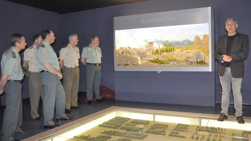 La Ciudadela de Jaca estrena el diorama dedicado a la Guardia Civil en el Museo de Miniaturas Militares.
