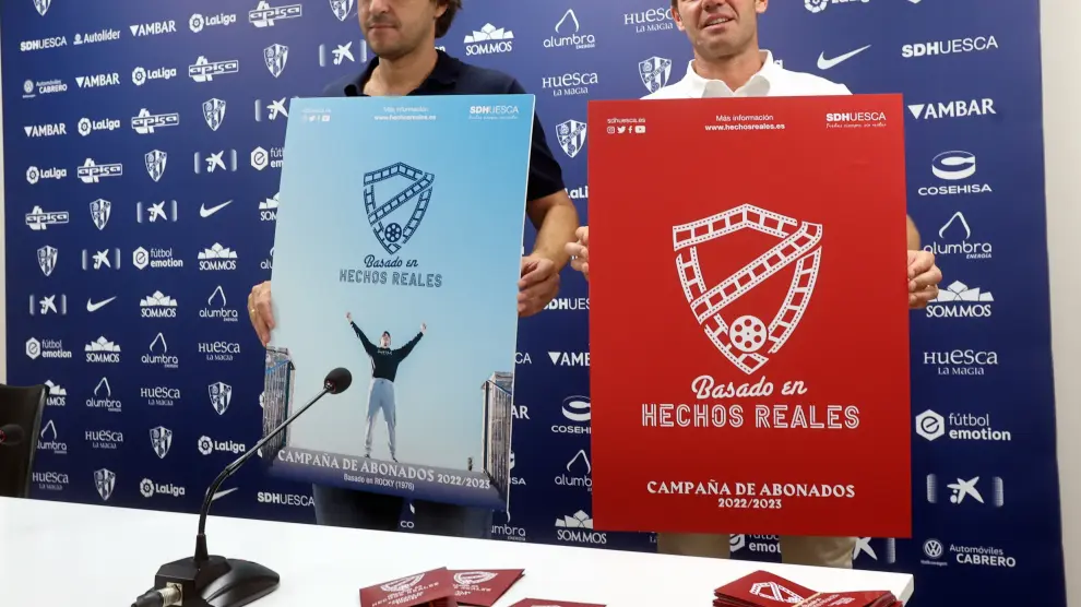 Josete Ortas y Agustín Pueyo han presentado la campaña de abonados del Huesca.